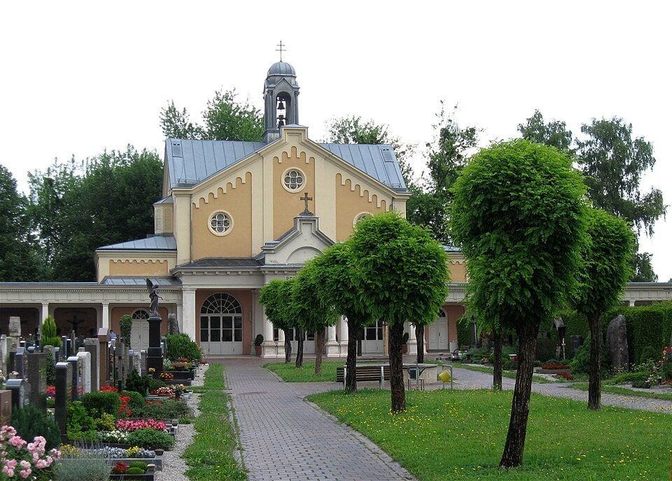 Blick auf den städtischen Friedhof auf Friedhof Rosenheim